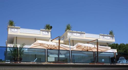 Hotel Donatella Pinarella – Photos 2