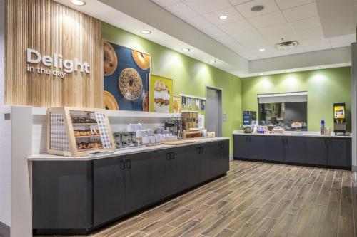 Πιστοποιητικό, βραβείο, πινακίδα ή έγγραφο που προβάλλεται στο Spark By Hilton Madison Central