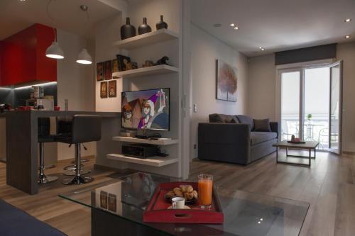 Luxury 2 bdrm apartment 10' minutes walk from the Acropolis