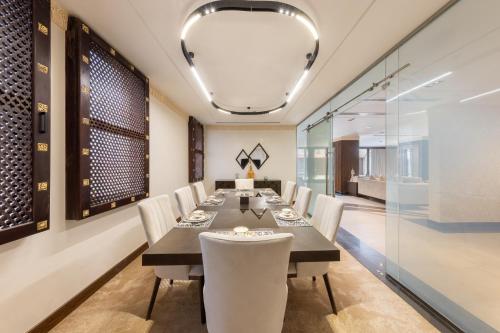 Posezení v ubytování Madareem Hotel