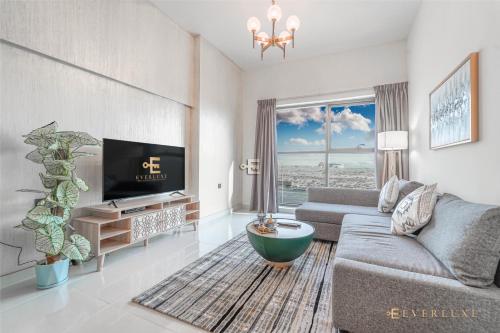 Everluxe Holiday Homes Rental Modern 1BR Intl City