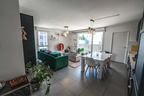 Foto Bright Apartment Near the lake 3