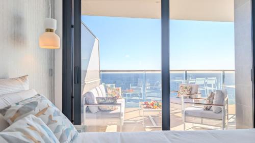 SUNSET CLIFFS amazing apartment photo 15
