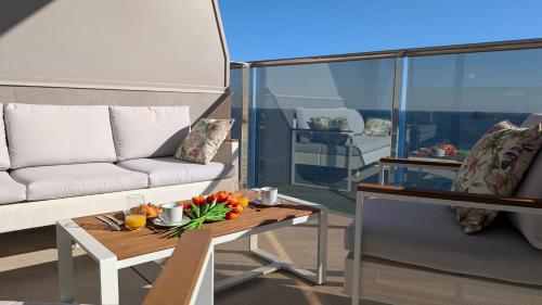 SUNSET CLIFFS amazing apartment photo 18