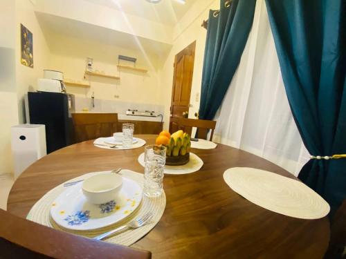 TV a/nebo společenská místnost v ubytování Lazy Daze Hometel Boracay