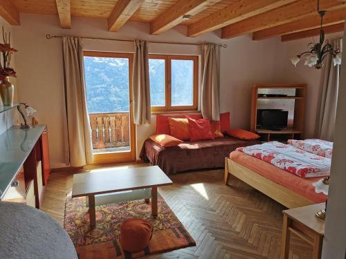 Posezení v ubytování Katharinas Veganer Naturgasthof