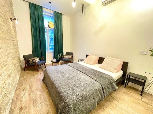 Downtown Spacious Luxury Residency - Top Central