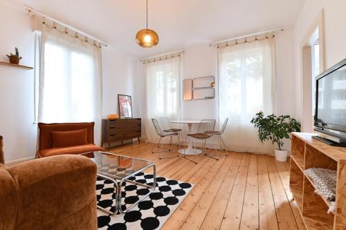 Beautiful and bright apartment