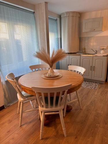 Kuchyň nebo kuchyňský kout v ubytování L'abri du marin