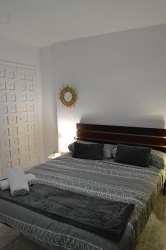 Postel nebo postele na pokoji v ubytování Safestay Calpe Seafront - Apartment Atlantico