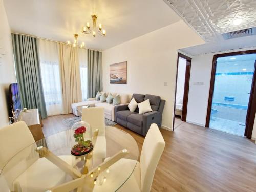 Harf Hosn43 1BHK Abu Dhabi Corniche Beach