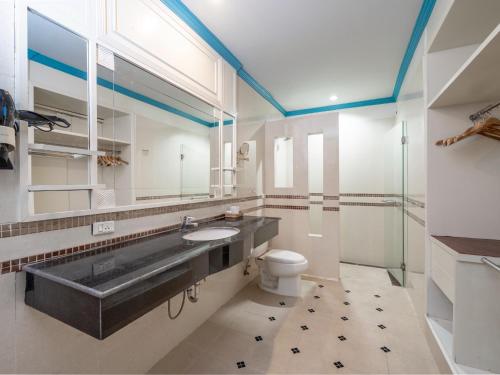 Koupelna v ubytování Nature Beach Resort Krabi