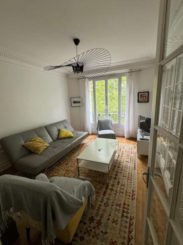 REUILLY LUMIERE 6 Personnes PARIS