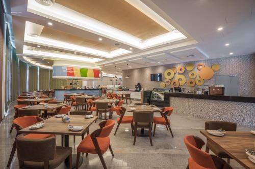 Restaurace v ubytování Zenith Hotel Putrajaya