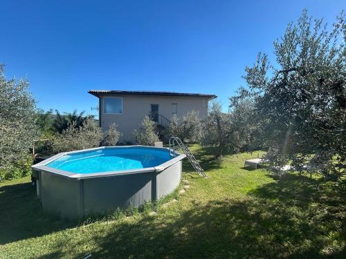 Bazén v ubytování Casa Aurora nebo v jeho okolí