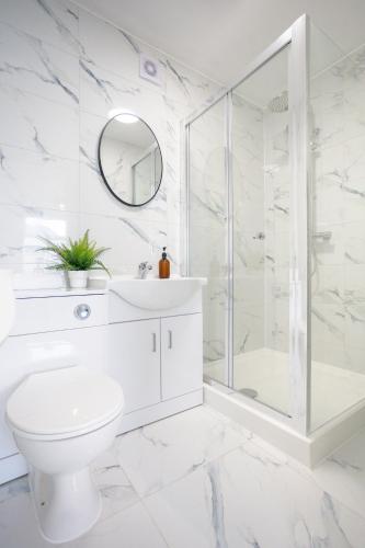 Bespoke Apartments Near Cardiff City Centre Free Parking photo 99