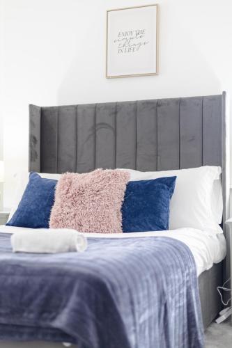 Bespoke Apartments Near Cardiff City Centre Free Parking photo 106