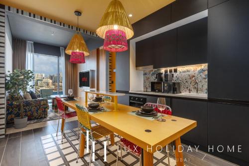 LUX The Modern Retro Suite