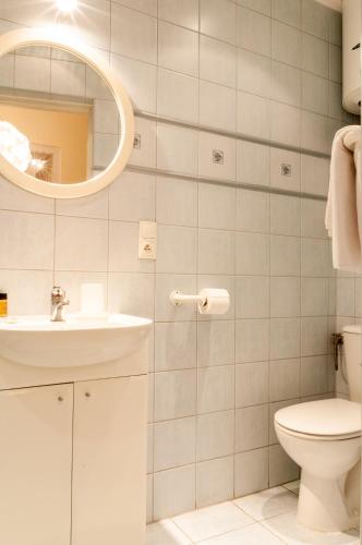 Foto Home & Travel Apartamenty w centrum Łodzi - Piotrkowska - Klimatyzacja - Parking - Manufaktura - OFF Piotrkowska - EC1 - ATLAS Arena - Orientarium - Monopolis 6