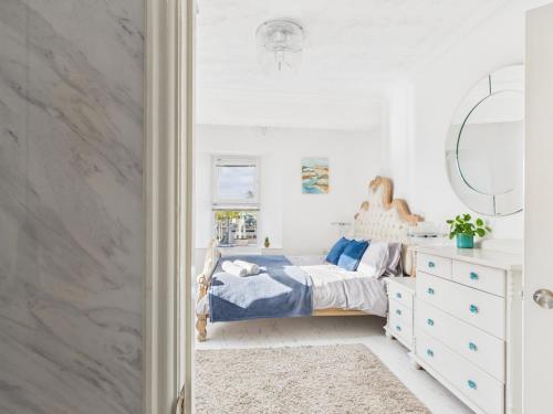 トーキーにあるHarbour Haven Steps from Torquay Portのギャラリーの写真