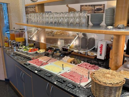 Jídlo v hotelu nebo okolí