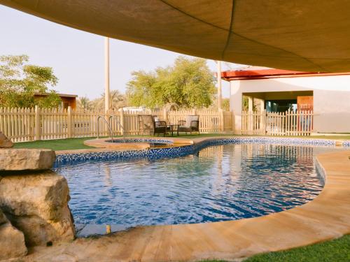 Kolam renang di atau dekat dengan Seven Elements Resort