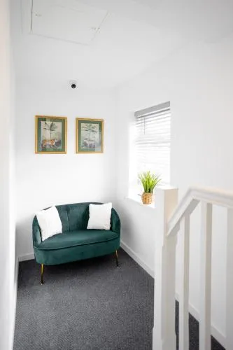 Bespoke Apartments Near Cardiff City Centre Free Parking photo 23