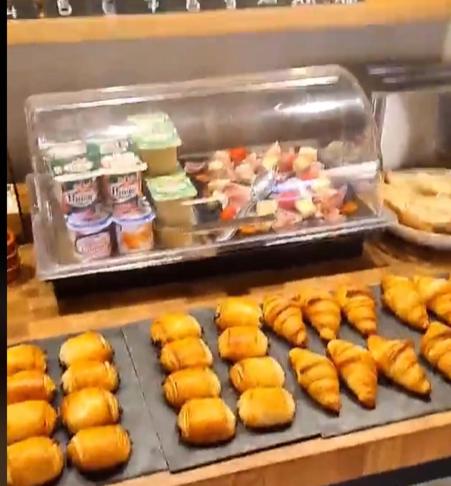 Mad på hotellet eller i nærheden