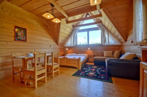 Posedenie v ubytovaní ARKA POKOJE DE LUX