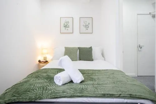 Bespoke Apartments Near Cardiff City Centre Free Parking photo 43