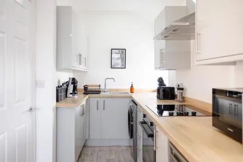 Bespoke Apartments Near Cardiff City Centre Free Parking photo 21