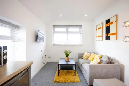 Bespoke Apartments Near Cardiff City Centre Free Parking photo 14