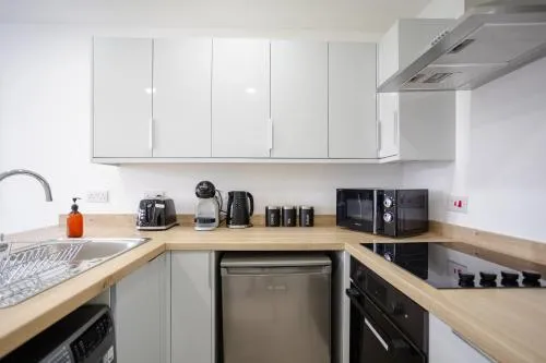 Bespoke Apartments Near Cardiff City Centre Free Parking photo 48