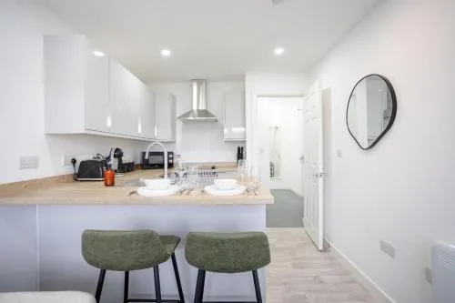Bespoke Apartments Near Cardiff City Centre Free Parking photo 55