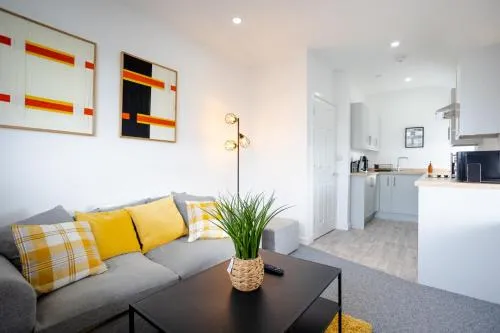Bespoke Apartments Near Cardiff City Centre Free Parking photo 4