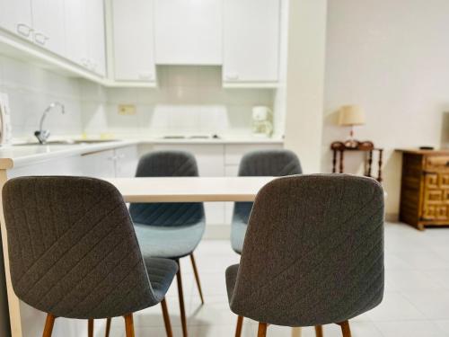 Φωτογραφία από το άλμπουμ του Global Immo 2217 Roc Mar 33B σε Roses