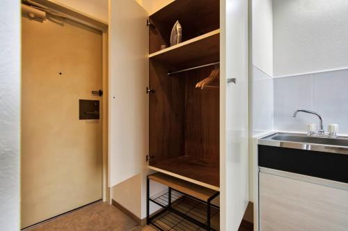 Modern Living Tokyo Komagome 503, a compact studio at excellent location