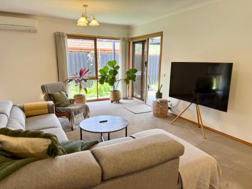 Holyhead Beach Retreat