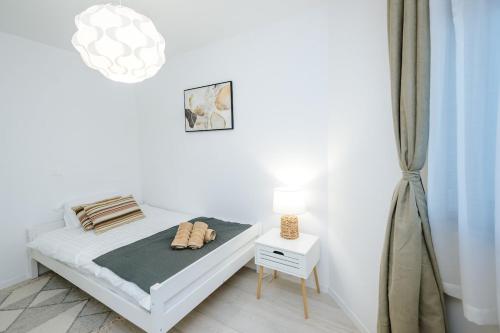 LuxStay Apartments APT3 - Private Parking, Terrace