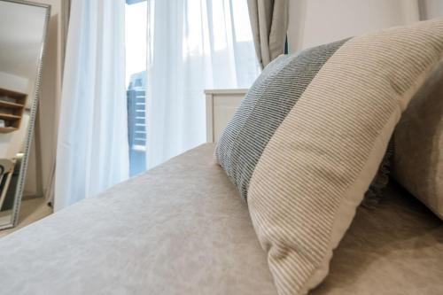 LuxStay Apartments APT4 - Private Parking, Balcony