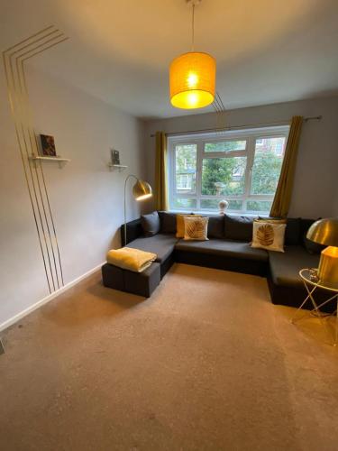 Χώρος καθιστικού στο 18K HOME FROM HOME