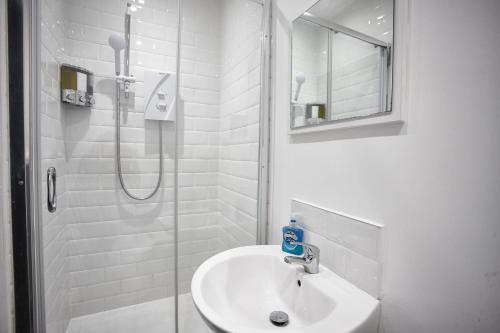 STARR SUITE 6 Bedrooms, 6 Bathrooms photo 16