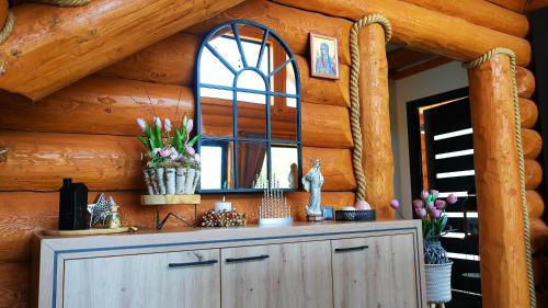 Η κουζίνα ή μικρή κουζίνα στο Căsuța Melimi