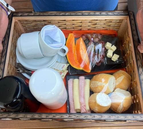 Mad på lejlighedshotellet eller i nærheden