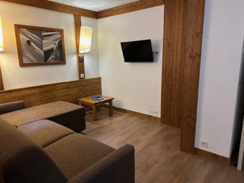 Bel appartement proche centre, 2 chambres, rénové, balcon, 6 pers