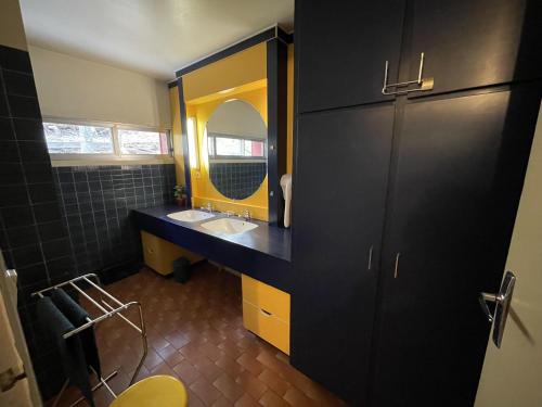 Kuchyň nebo kuchyňský kout v ubytování Chalet les Digitales - Rocher du cerf