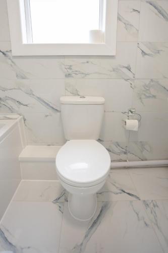 Bespoke Apartments Near Cardiff City Centre Free Parking photo 112