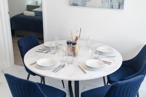 Bespoke Apartments Near Cardiff City Centre Free Parking photo 128