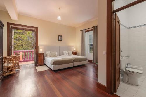 Ένα μπάνιο στο Casa da Fajã Alta