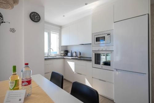 Apartamento vacacional en edificio Torresol, primera linea de playa